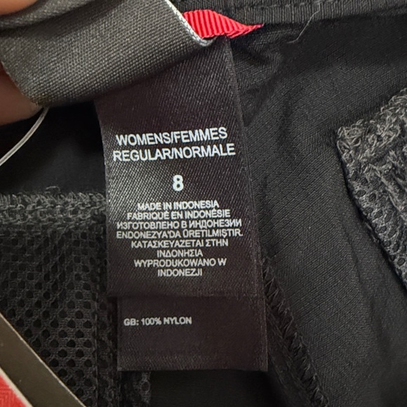 The North Face Women's Hiking Shorts NEW - Picture 2 of 4